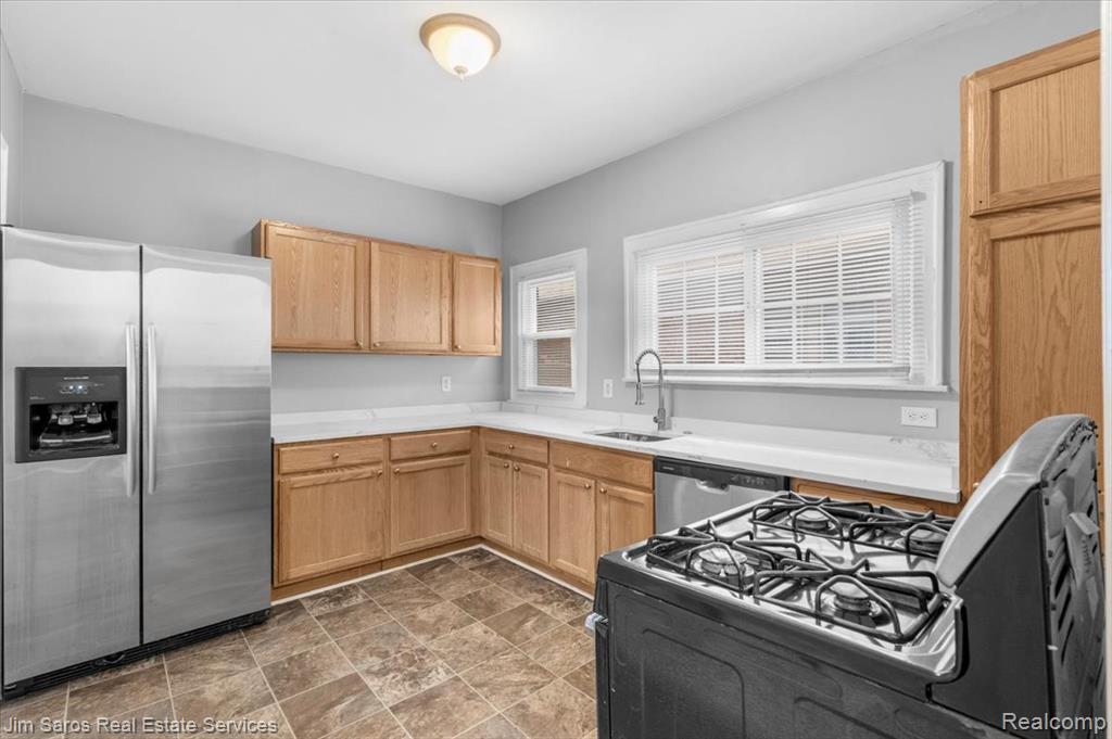 952 Beaconsfield Avenue, Grosse Pointe Park, MI 48230 — Photo 8