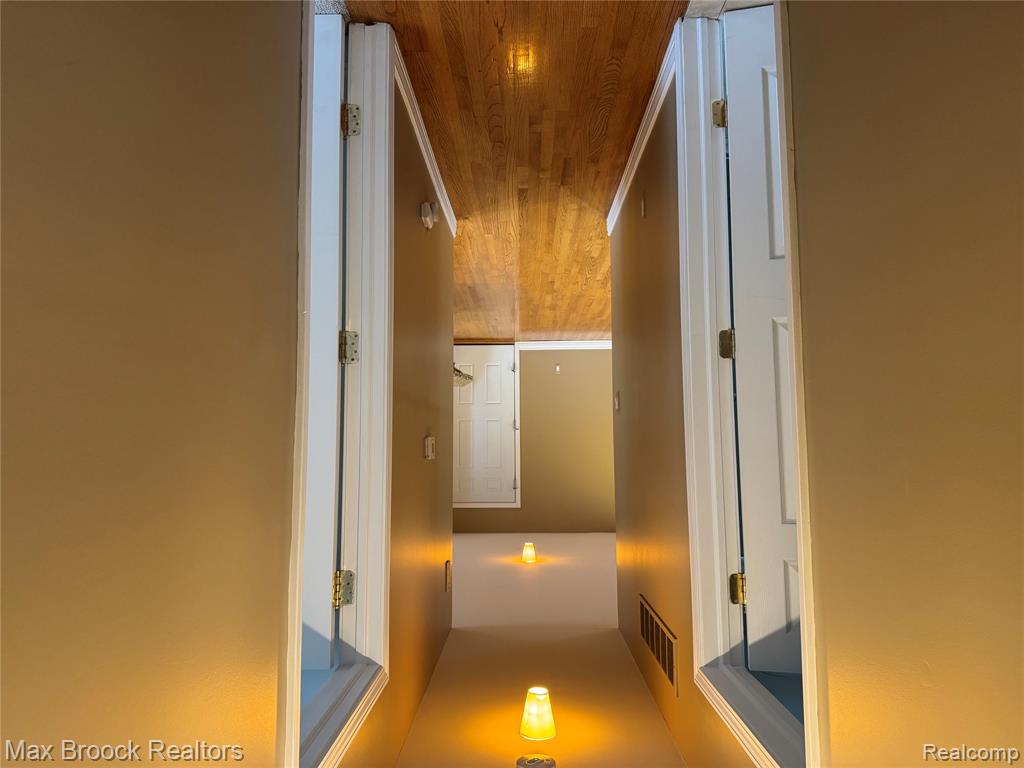 458 Laprairie Street, Ferndale, MI 48220 — Photo 18