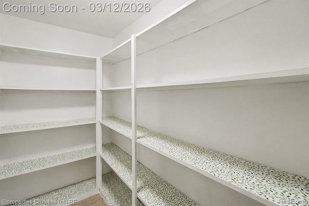 42160 Woodward Avenue, 86, Bloomfield Hills, MI 48304 — Photo 10