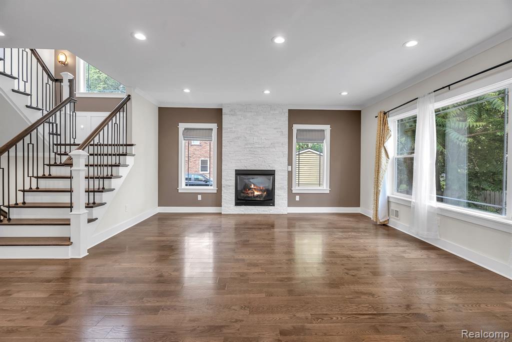 423 Woodlawn Ave, Royal Oak, MI 48073 — Photo 9