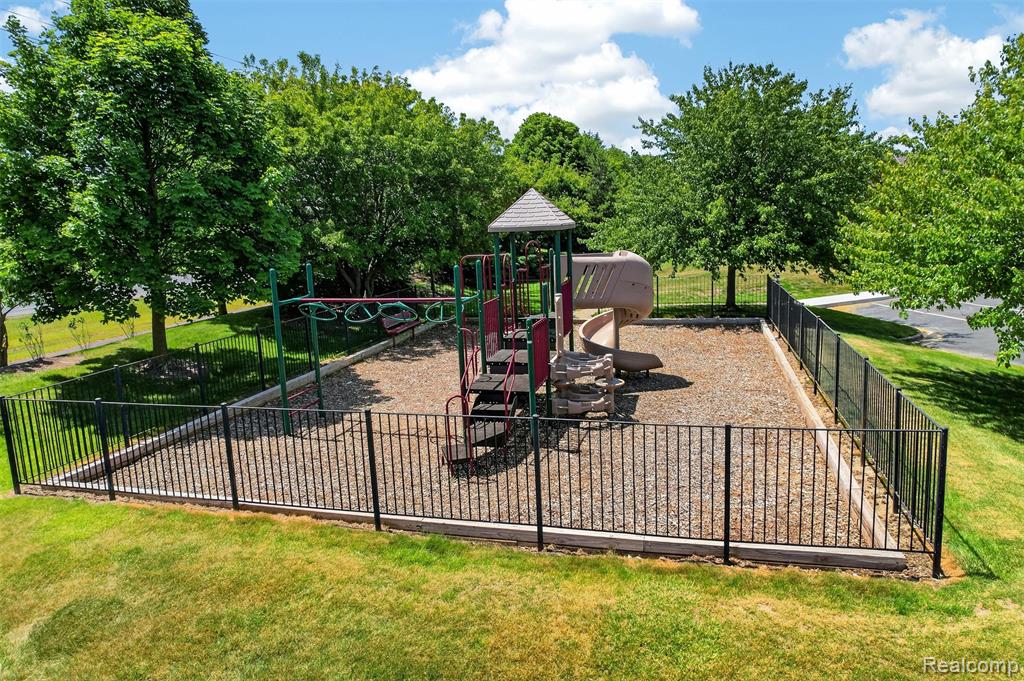 7460 Kensington Drive, Ypsilanti, MI 48197 — Photo 49
