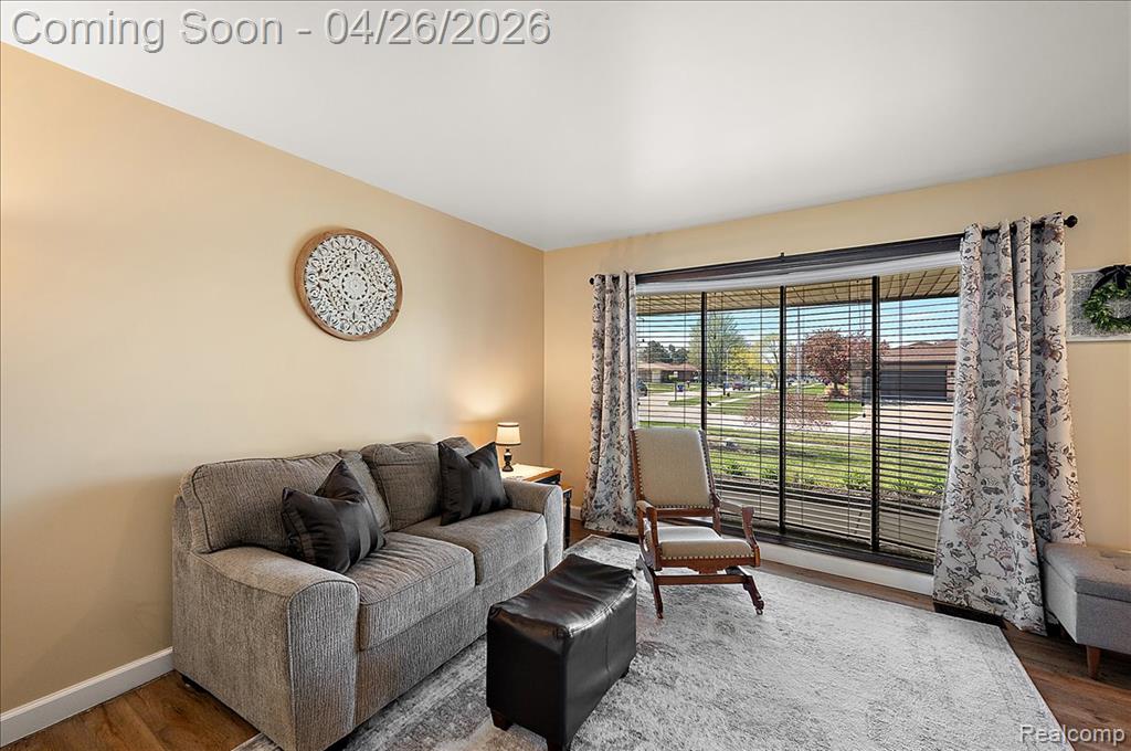 32080 Sherwood, Fraser, MI 48026 — Photo 7