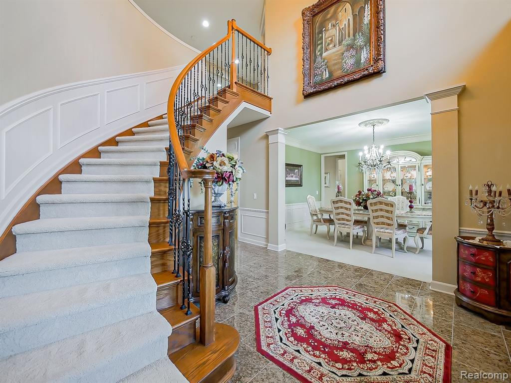 6866 CAMBRIDGE, West Bloomfield, MI — Photo 4