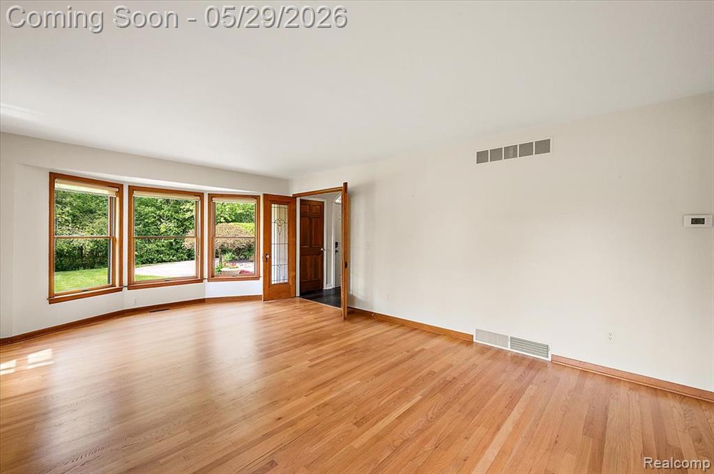 46501 Pickford Street, Northville, MI 48168 — Photo 32