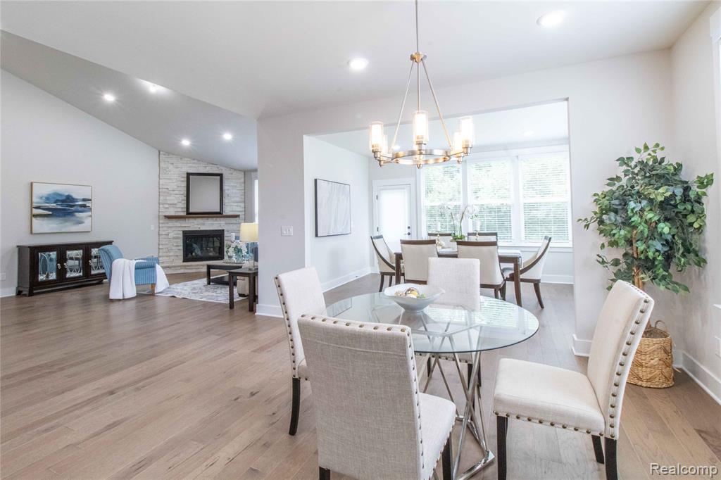 5532 Timber Glen Court, Ann Arbor, MI 48108 — Photo 10
