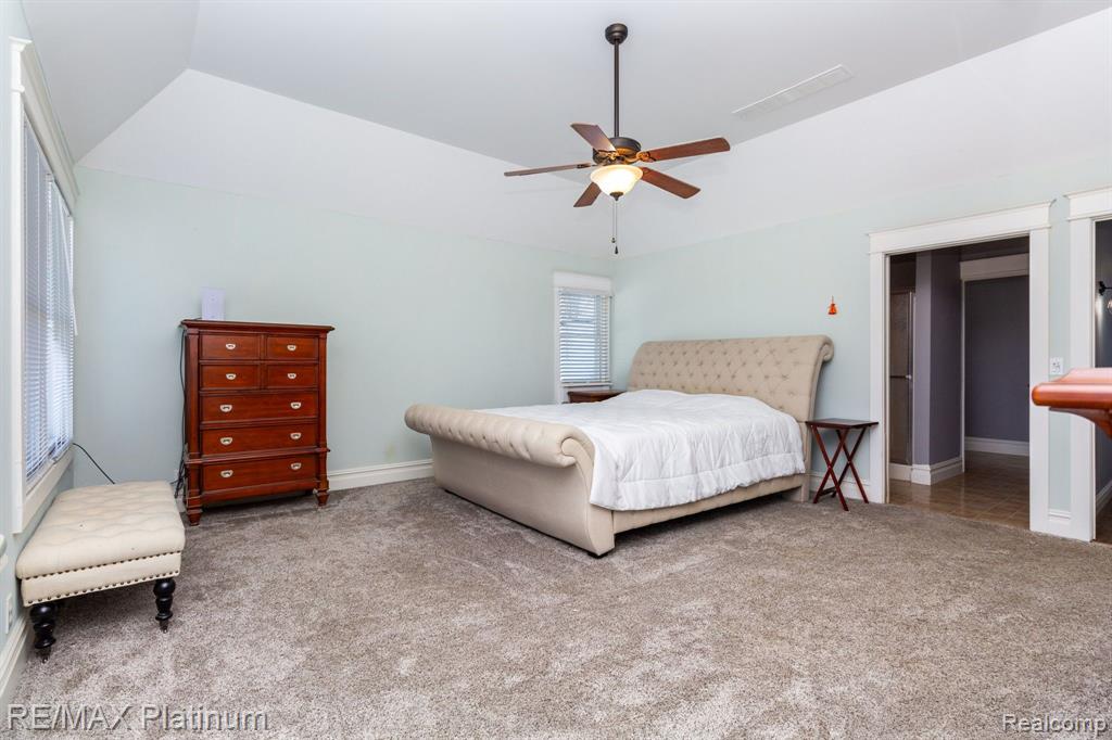 536 N CEDAR Road, Fowlerville, MI 48836 — Photo 25