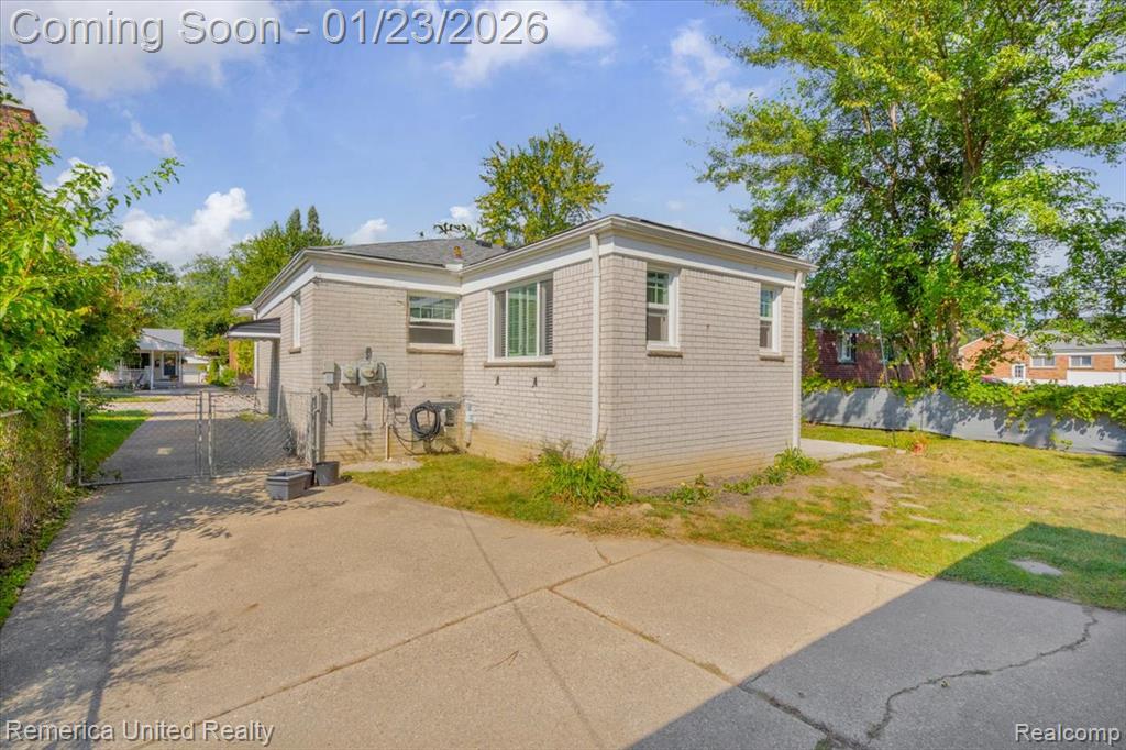 570 Cardwell Street, Garden City, MI — Photo 30