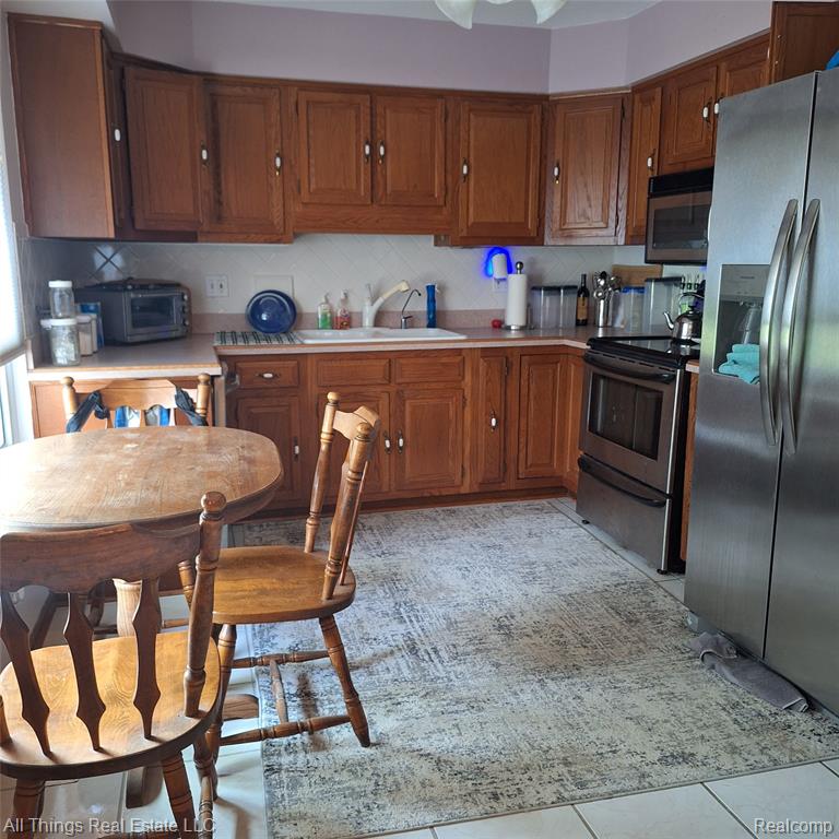 3827 WOODLAND Drive, Metamora, MI 48455 — Photo 22