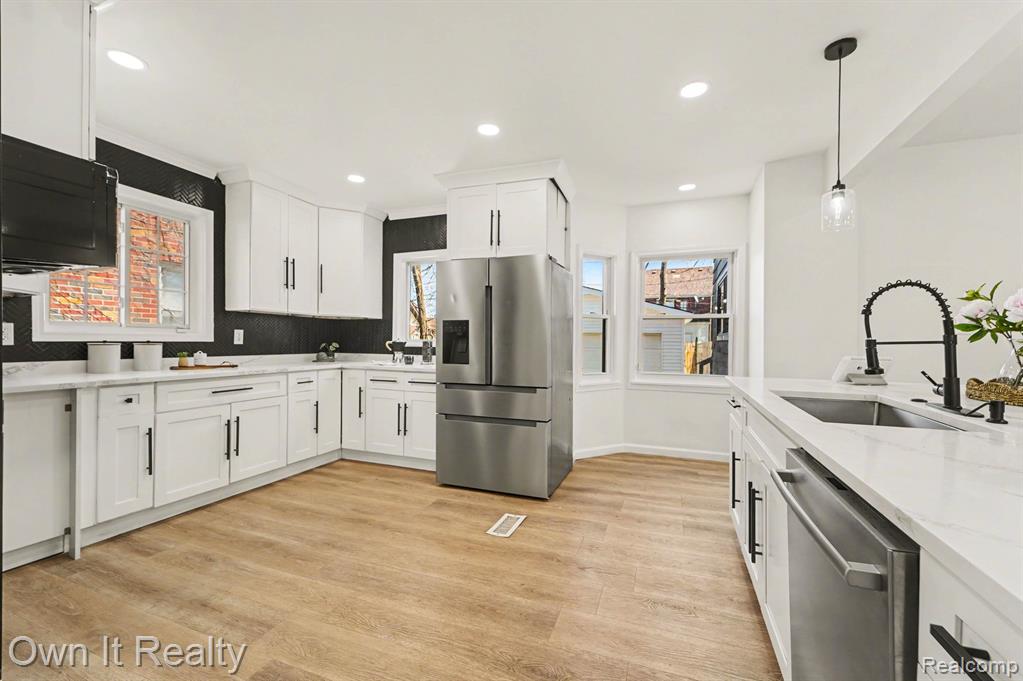 17150 Santa Barbara Drive, Detroit, MI 48221 — Photo 8