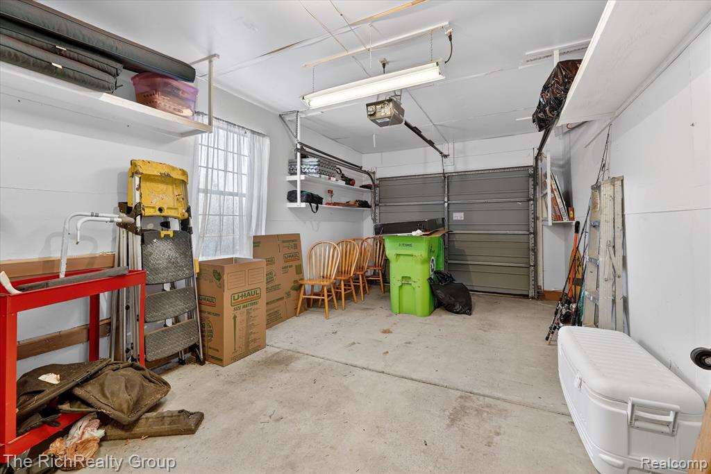 12116 Shenandoah Drive, South Lyon, MI 48178 — Photo 33