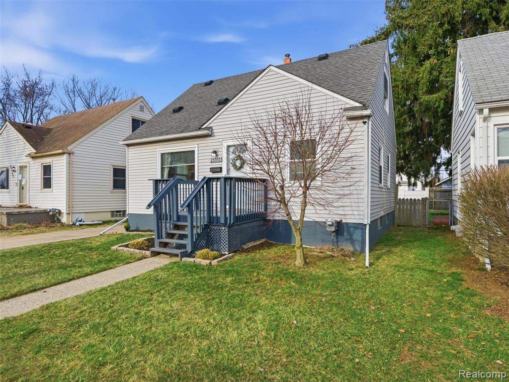 23353 Tawas Avenue, Hazel Park, MI 48030 — Photo 3