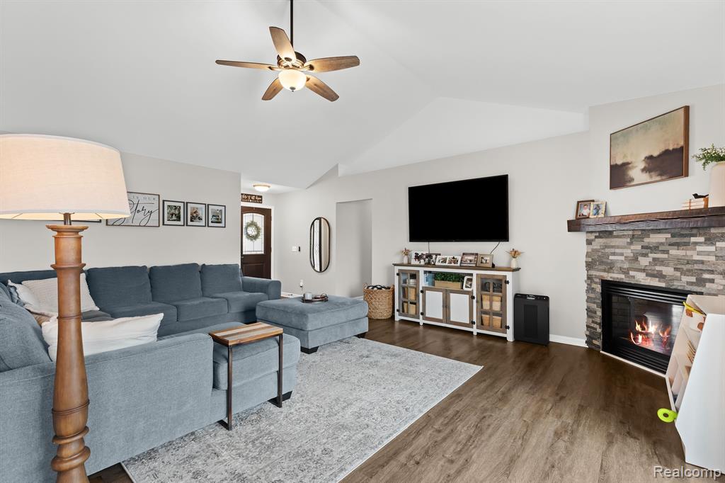 755 1ST Street, Fenton, MI 48430 — Photo 7