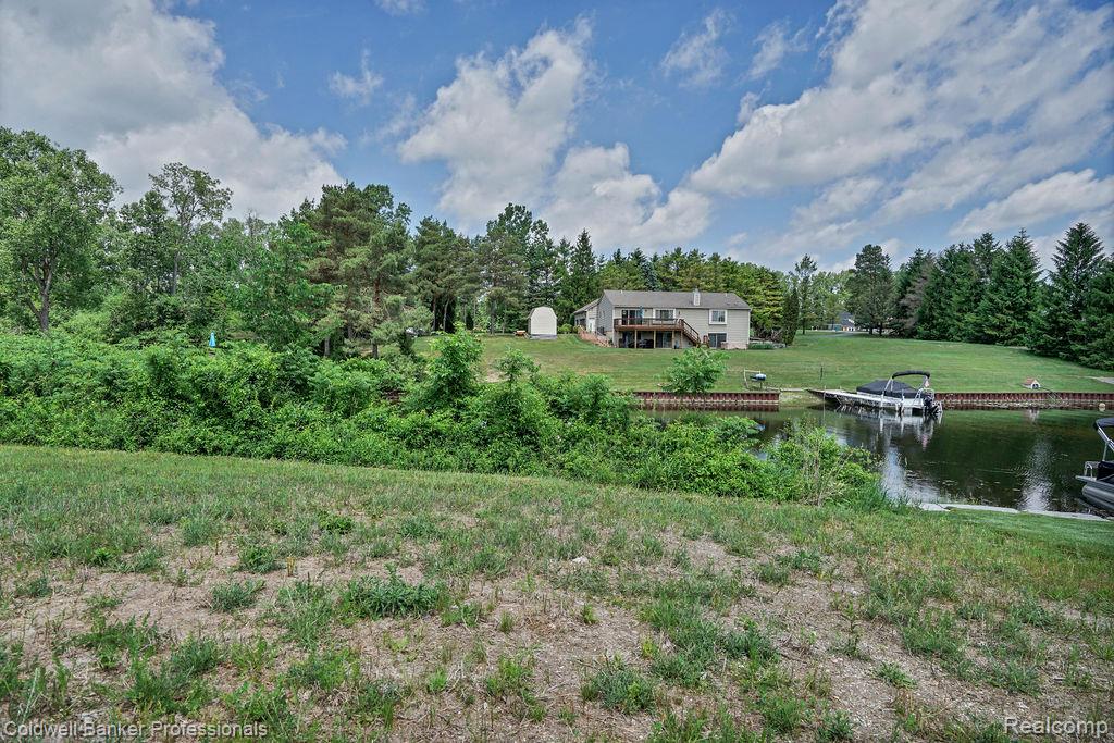 1932 Sandy Shores Drive, Oxford, MI 48371 — Photo 15