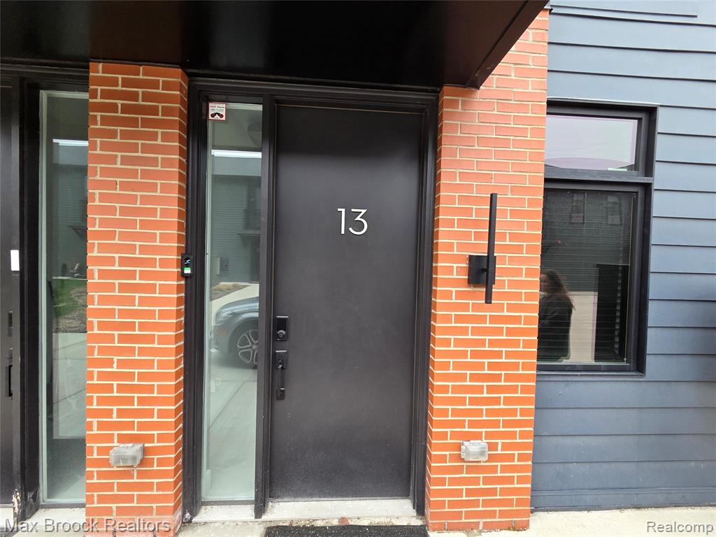 1640 Bagley Street - Photo 3