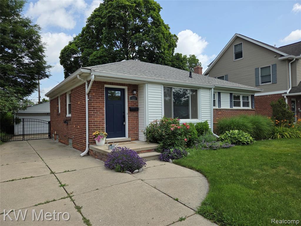 122 Jeffrey Avenue, Royal Oak, MI 48073
