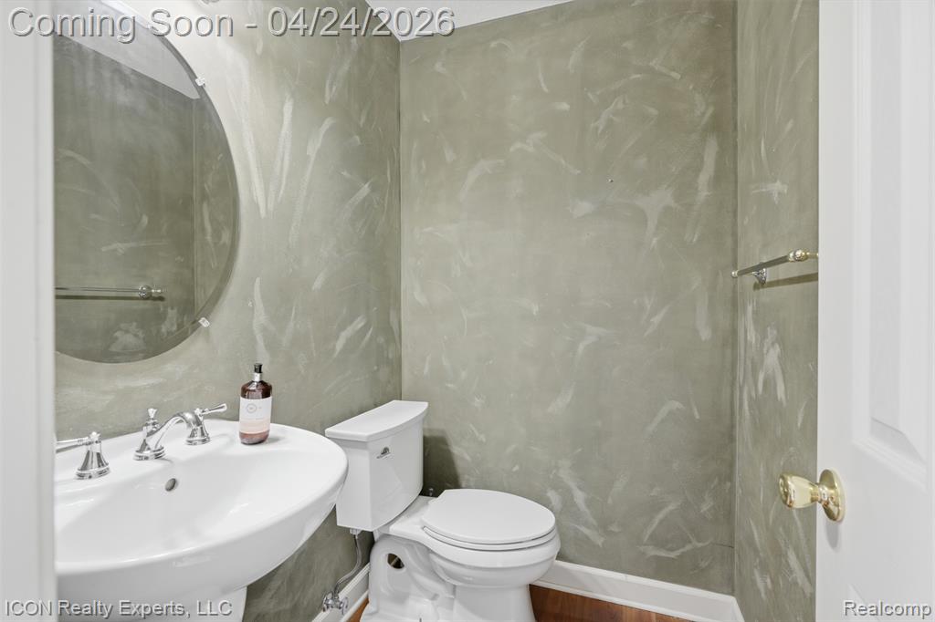 9211 Meadow Ridge Lane, Grand Blanc, MI 48439 — Photo 13