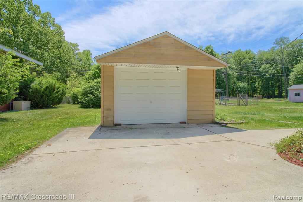 41509 RIGGS Road, Van Buren, MI 48111 — Photo 26