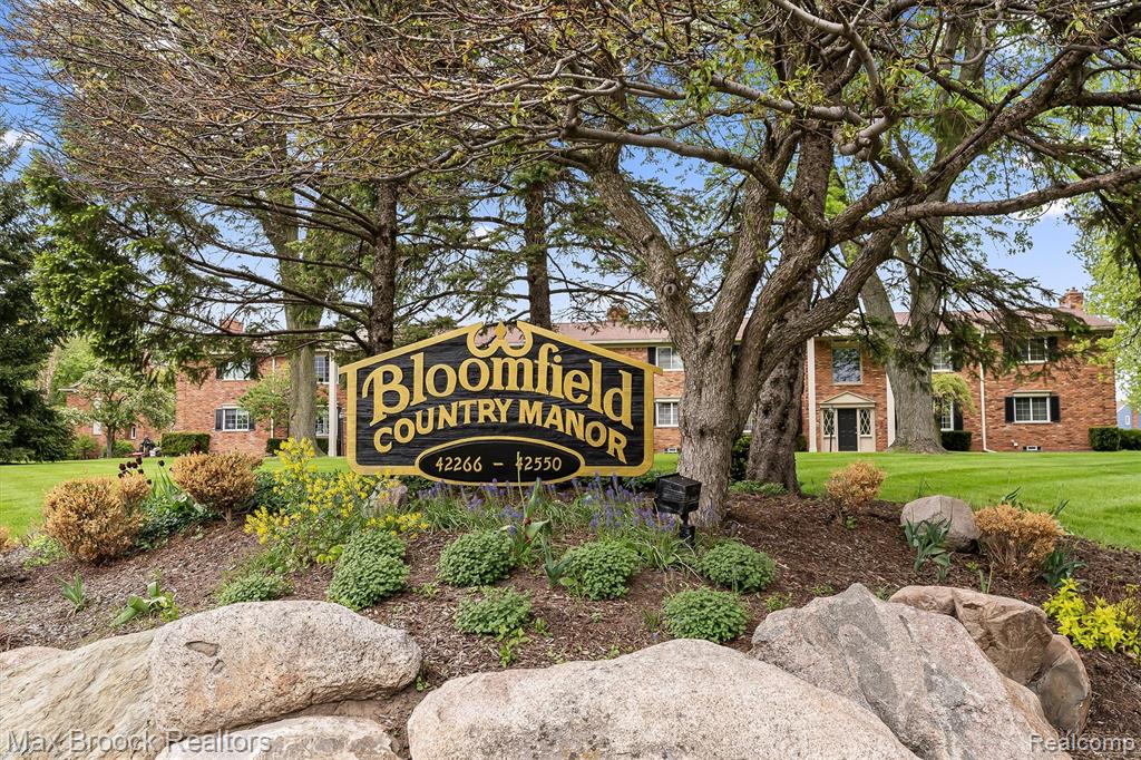 42266 Woodward Avenue, A 1, Bloomfield Hills, MI 48304 — Photo 2