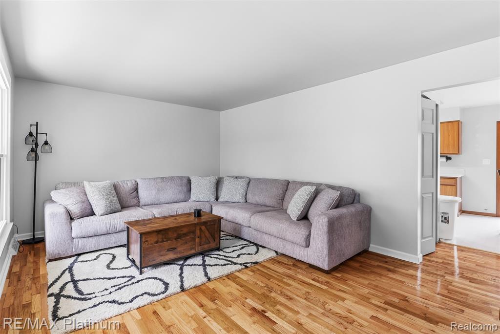 8370 W Rolston Road, Linden, MI 48451 — Photo 5