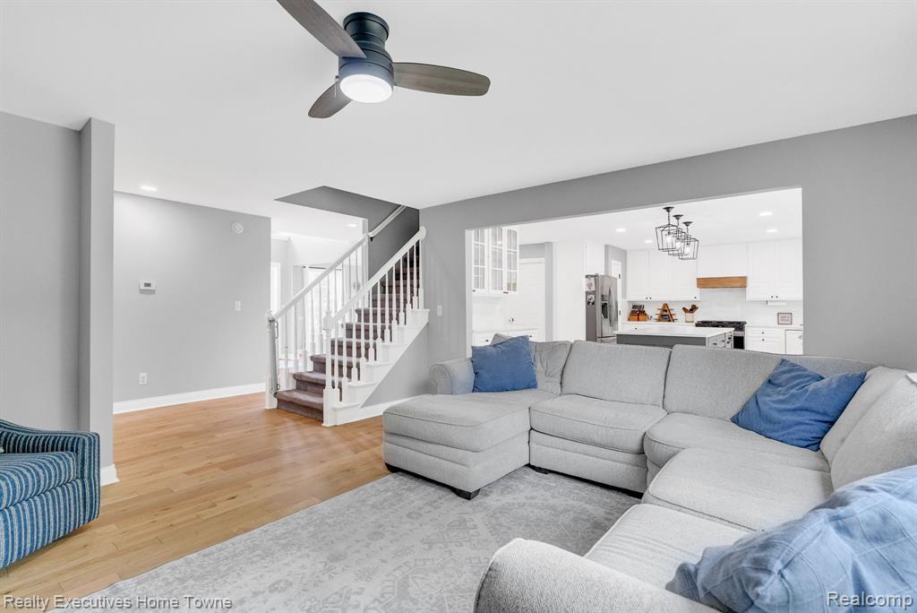 5453 BAYWOOD Drive, Fort Gratiot, MI 48059 — Photo 16