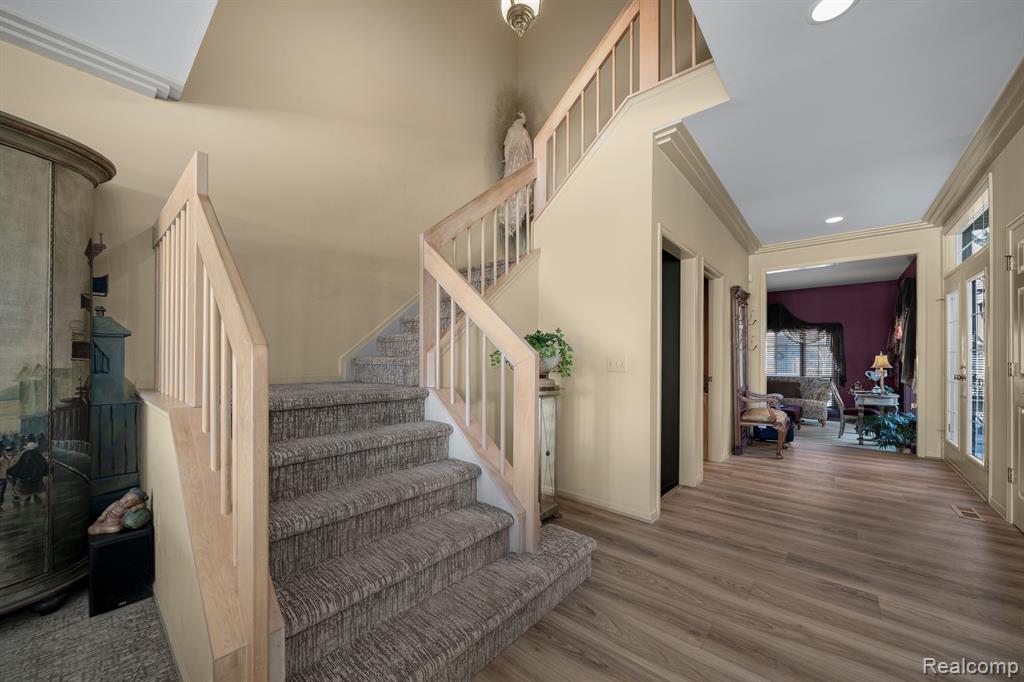 536 CAMBRIDGE Way, Bloomfield Hills, MI 48304 — Photo 13