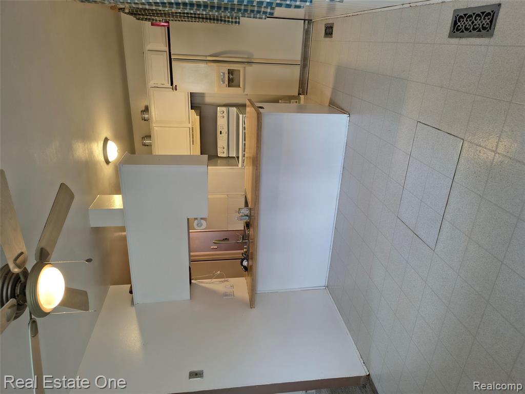 30866 Middlebury Street, Westland, MI 48186