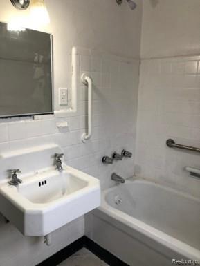 14593 Wisconsin Street - Photo 3