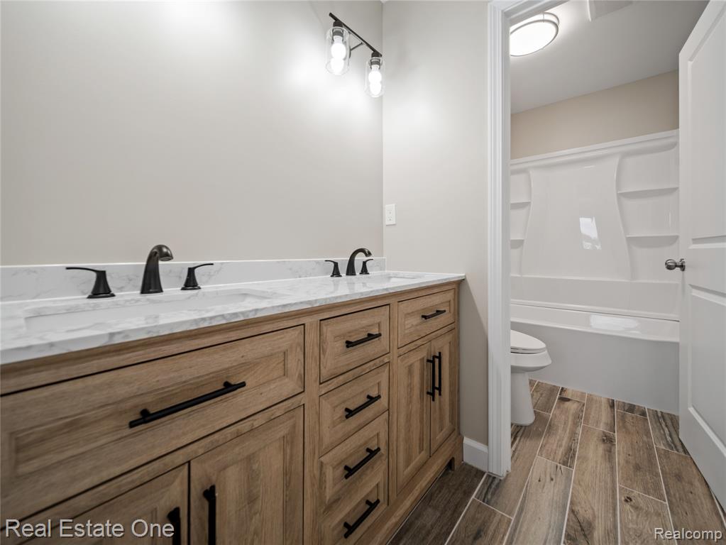 8527 Mystic Pines Court, Pinckney, MI 48169 — Photo 27