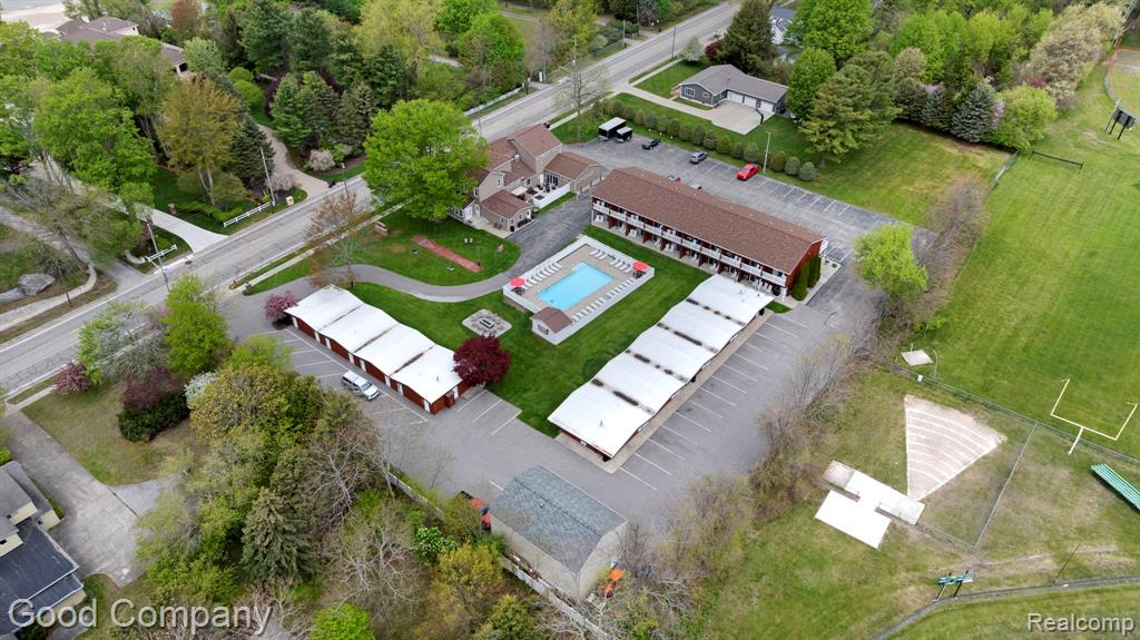 612 N LAKESHORE Drive, Ludington, MI 49431 — Photo 57