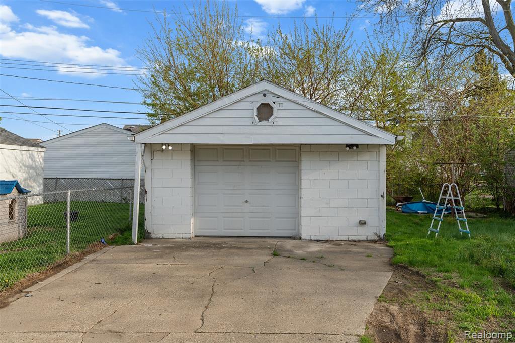 7044 Continental Avenue, Warren, MI 48091 — Photo 12