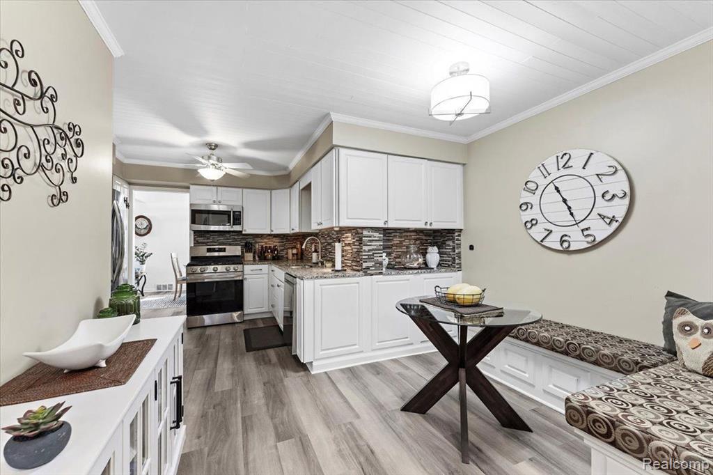 8441 Concord Road, Grosse Ile, MI 48138 — Photo 12