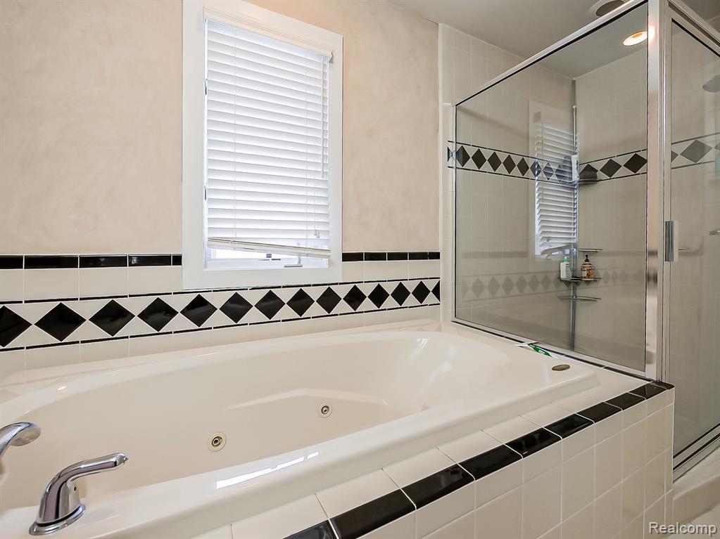 6310 Branford Drive, West Bloomfield, MI — Photo 56