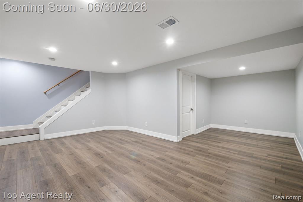 38887 Country Circle, Farmington Hills, MI 48331 — Photo 26