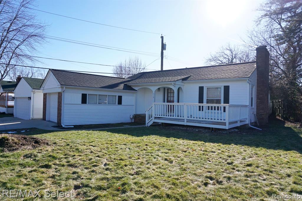 570 SHOREVIEW Drive, Waterford, MI 48328 — Photo 35