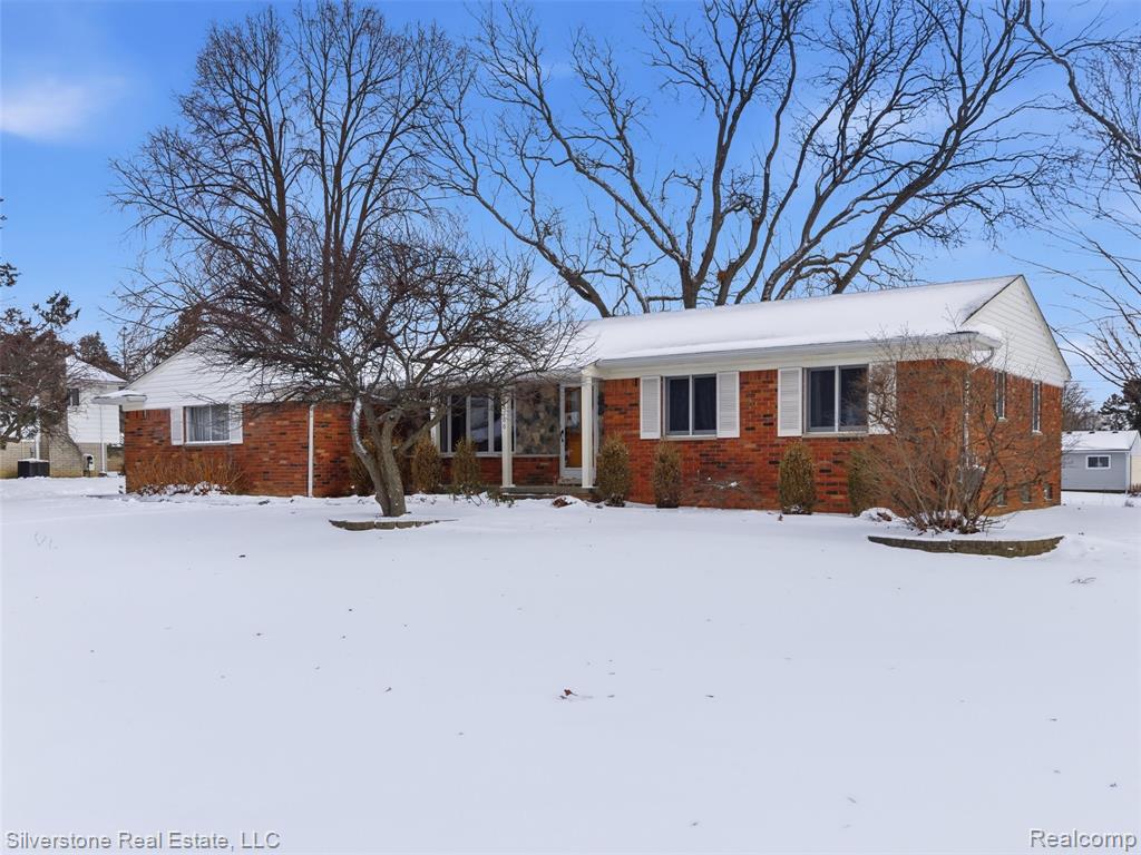 6766 Vernmoor Drive, Troy, MI 48098 — Photo 2
