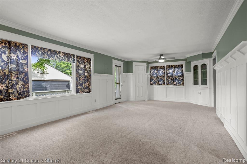 917 N MELBORN Street, Dearborn, MI 48128 — Photo 19