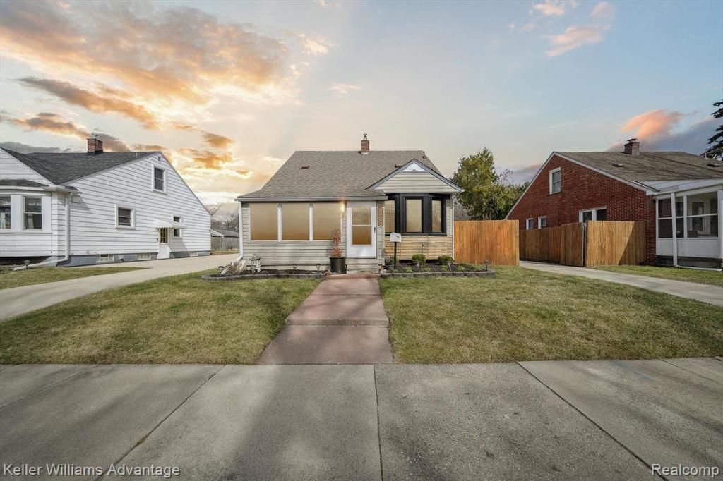 836 CLINTON Street, Wyandotte, MI 48192 — Photo 30