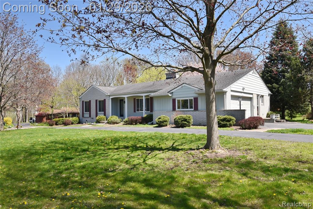 5255 KELLEN Lane, Bloomfield Hills, MI 48302 — Photo 31