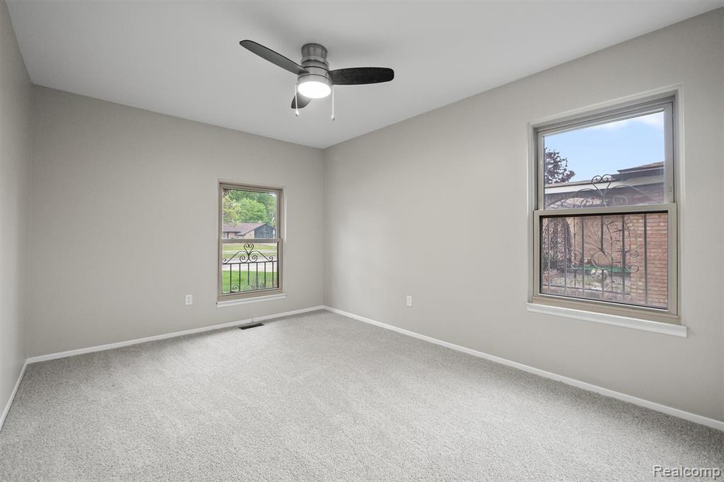 11326 Common Road, Warren, MI 48093 — Photo 29