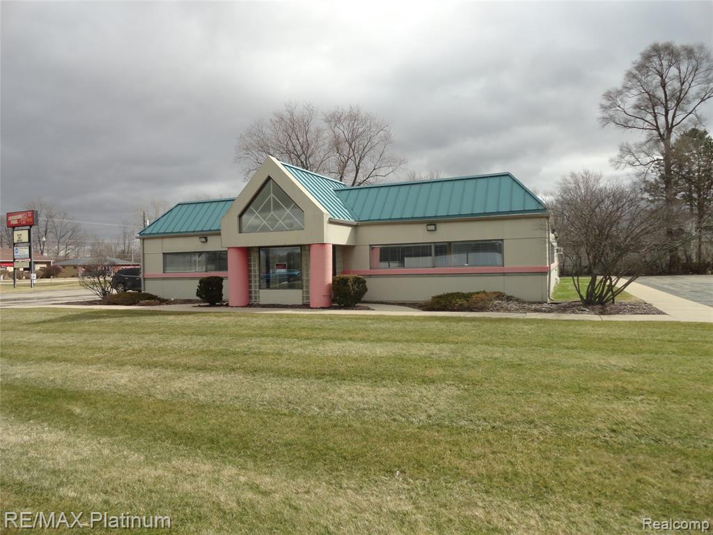 6015 W Pierson Road, Flushing, MI 48433