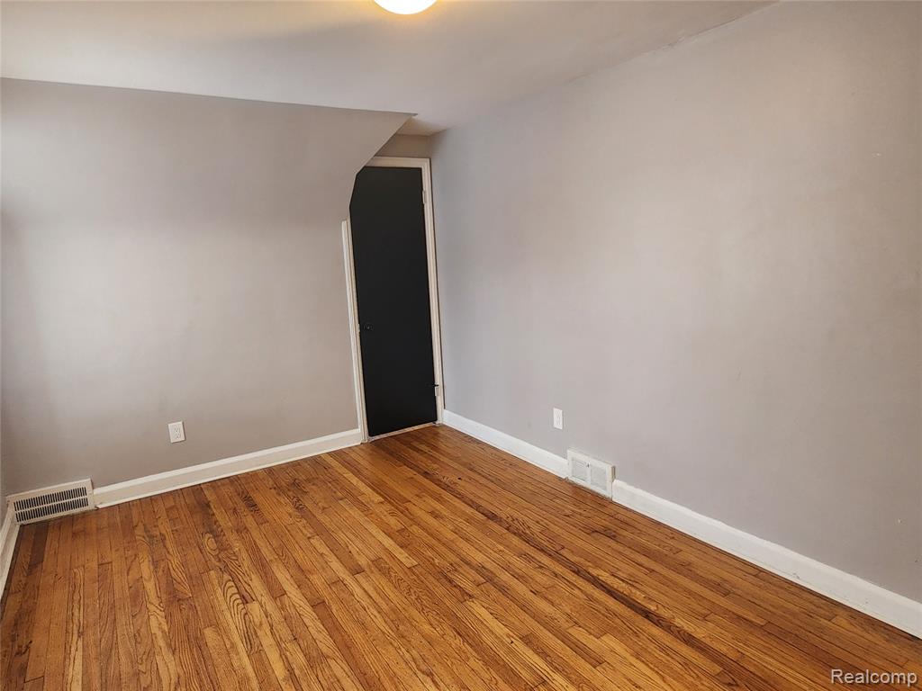 15000 Mayfield Street, Detroit, MI 48205 — Photo 28