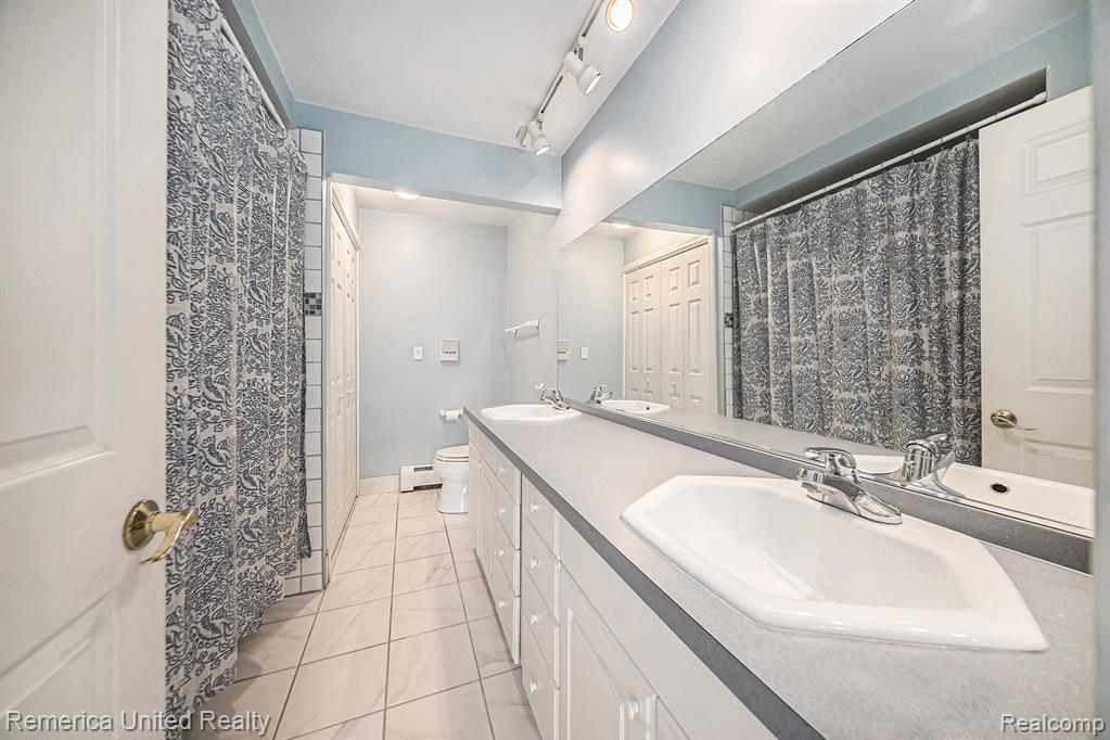 10606 HEENAN Drive, Whitmore Lake, MI 48189 — Photo 13