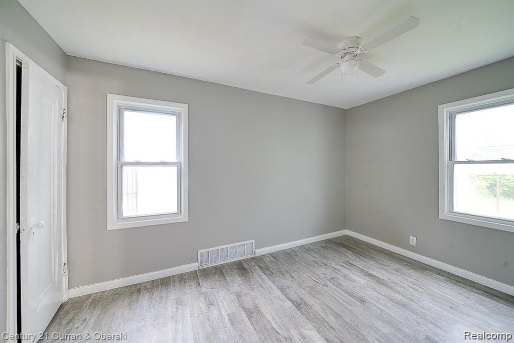 9244 Carlin Street, Detroit, MI 48228 — Photo 13