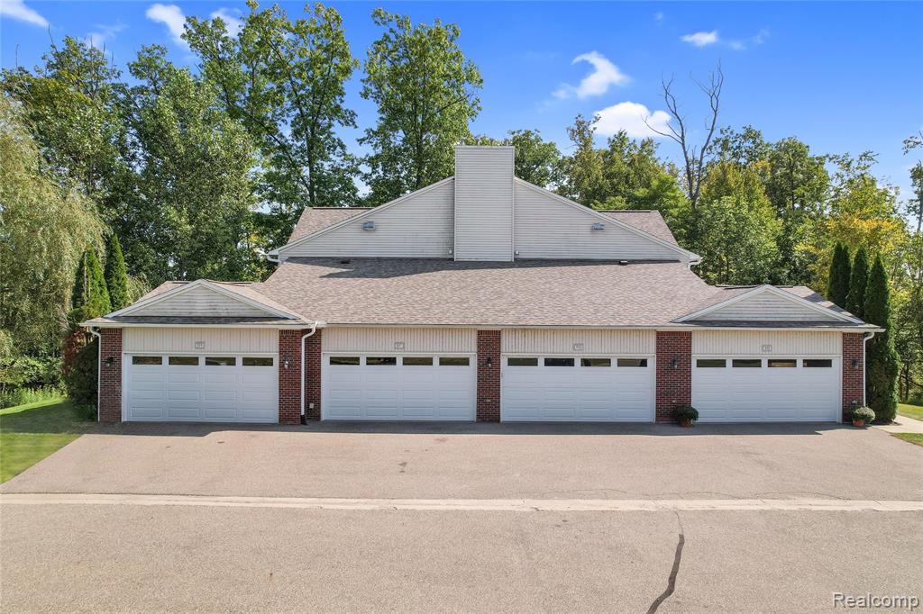 939 Eagle Drive, Fenton, MI 48430 — Photo 20