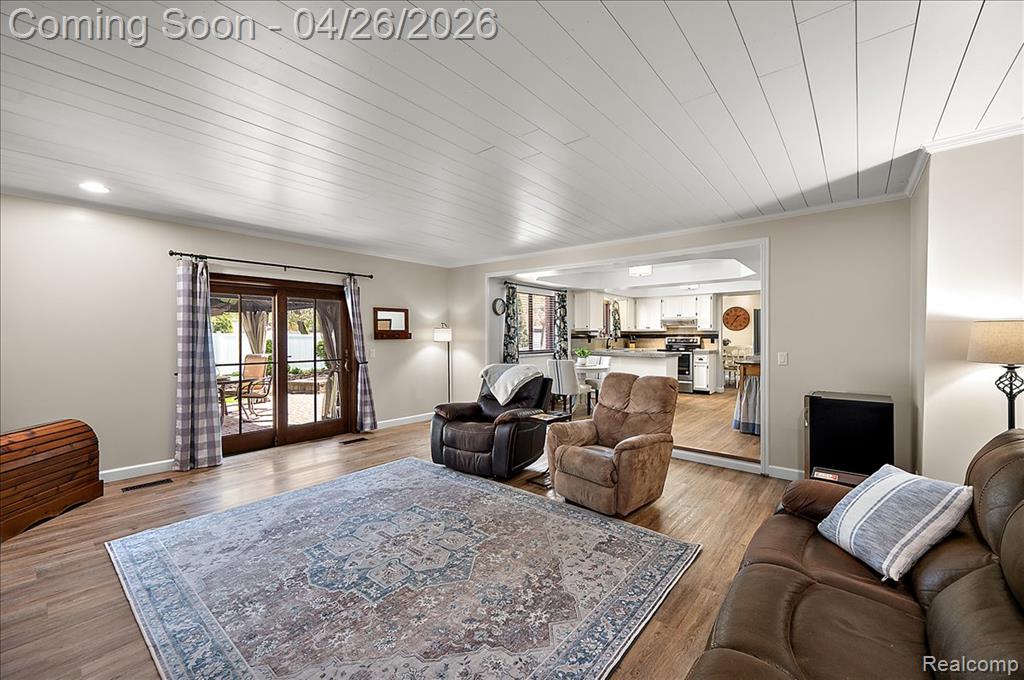 32080 Sherwood, Fraser, MI 48026 — Photo 18