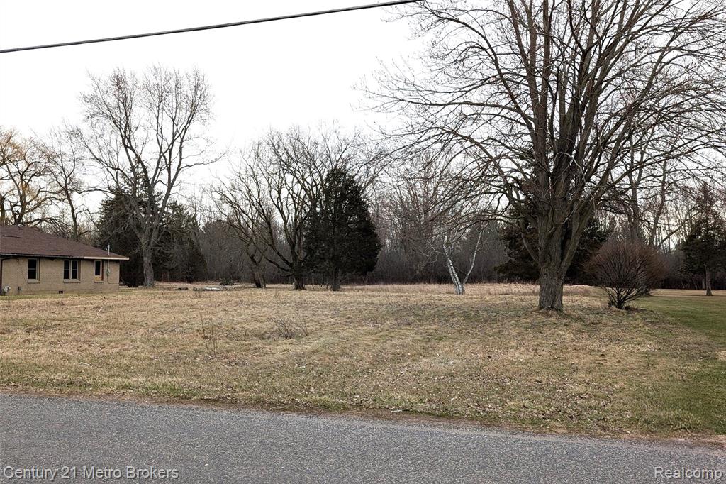 2840 Tatham Road, Saginaw, MI 48601 — Photo 2