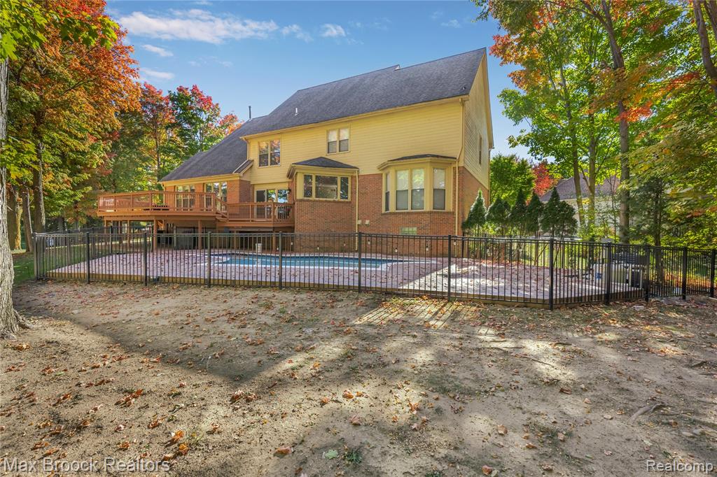 6986 Crosswell Drive, West Bloomfield, MI — Photo 63