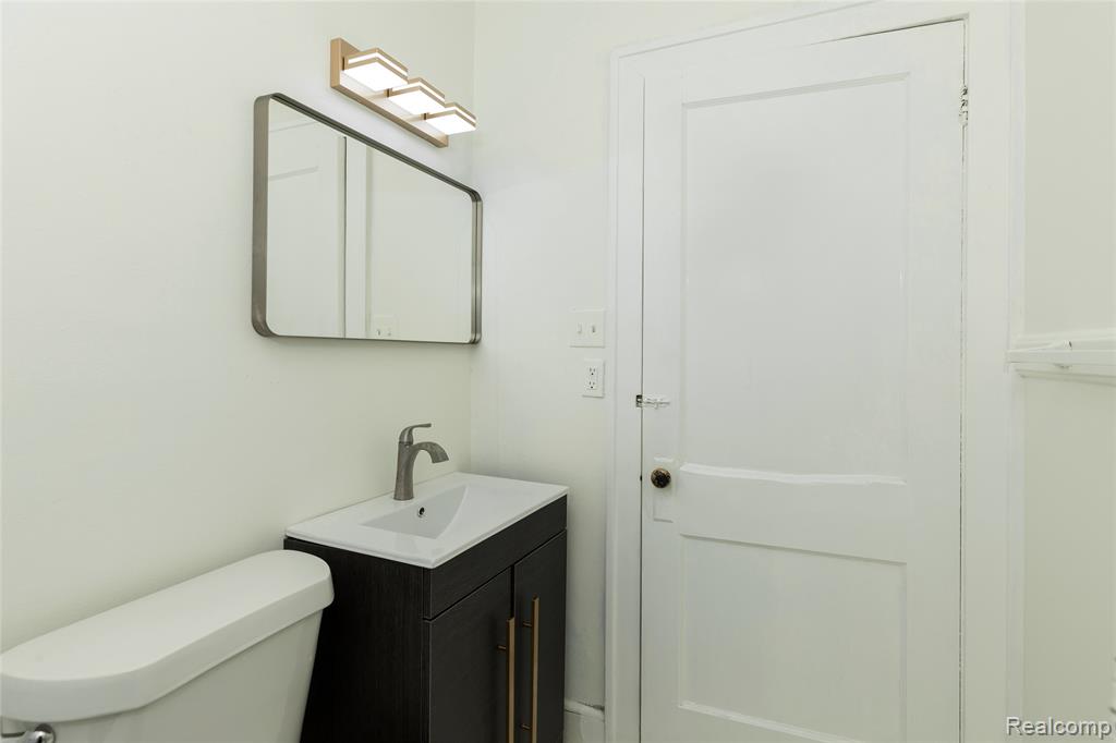 4517 Grindley Park Street, Dearborn Heights, MI 48125 — Photo 10