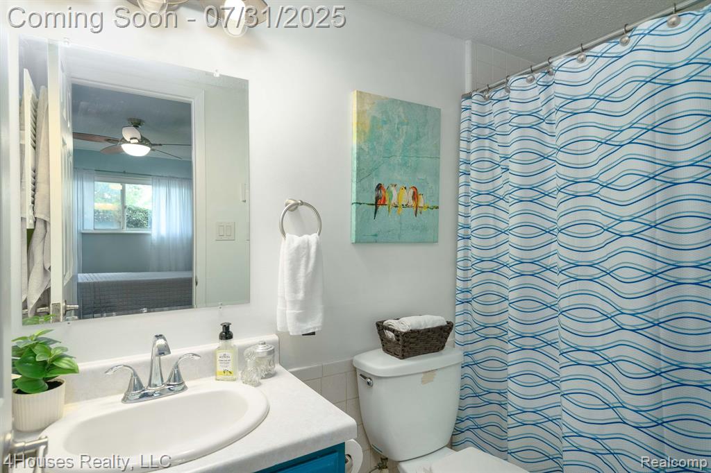 5273 Highland Road, 108, Waterford, MI 48327 — Photo 38
