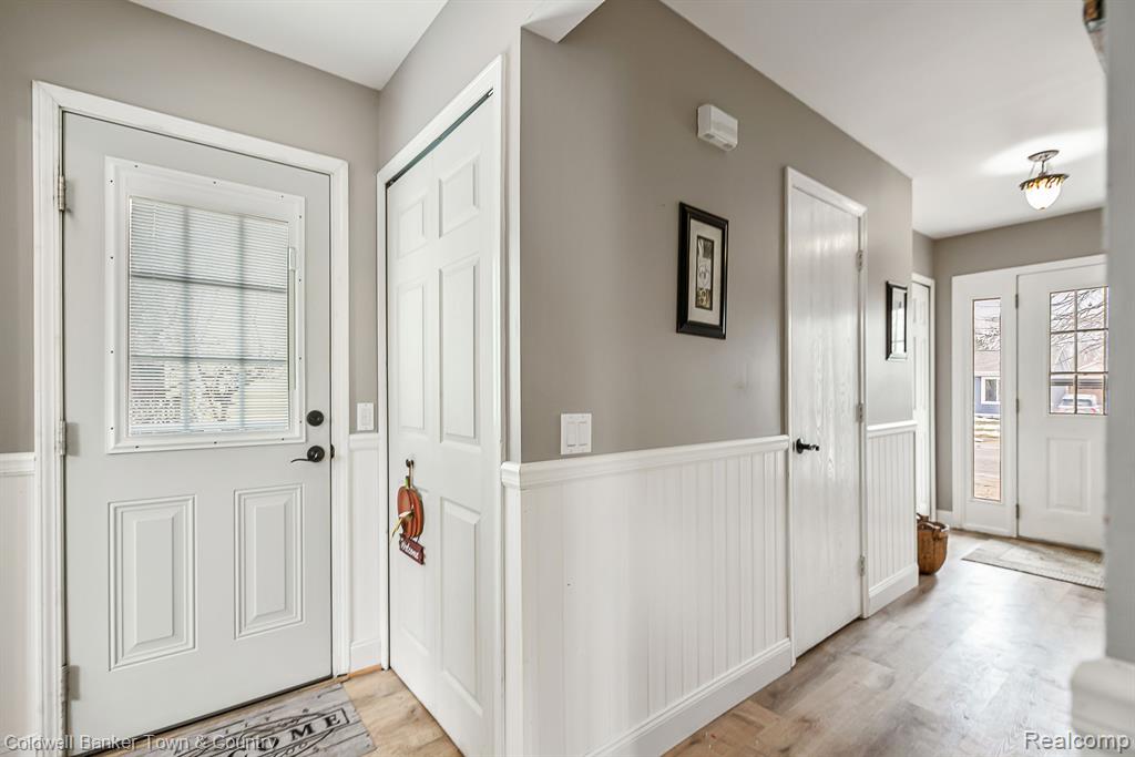 915 TANAGER Trail, Howell, MI 48843 — Photo 14